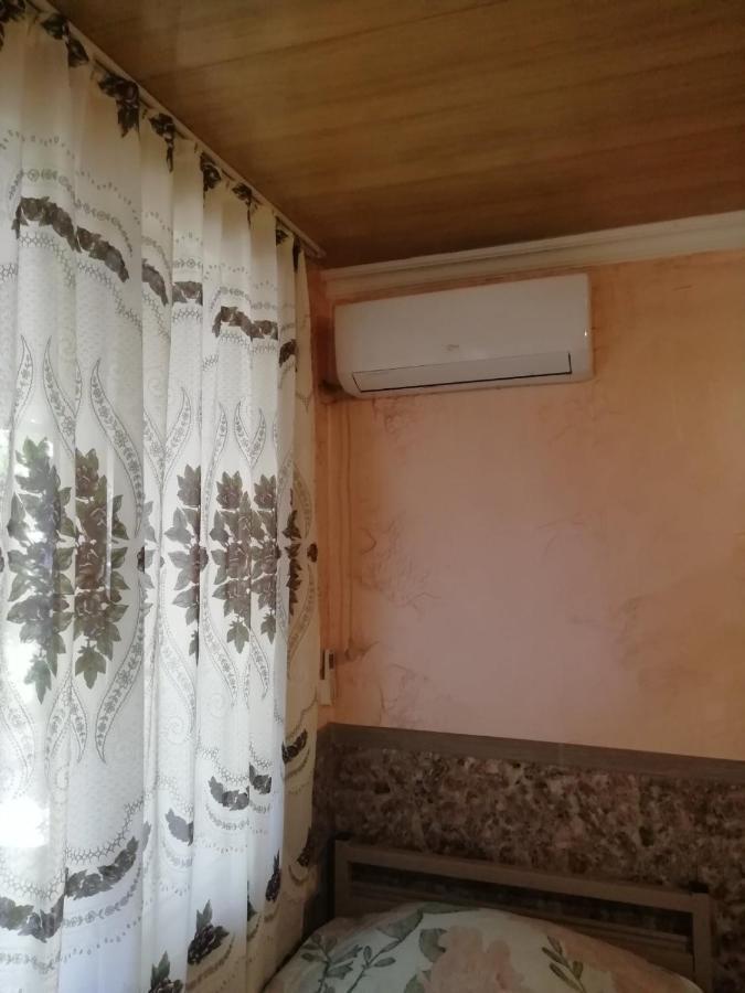 Guest House Saba Batumi Exterior foto