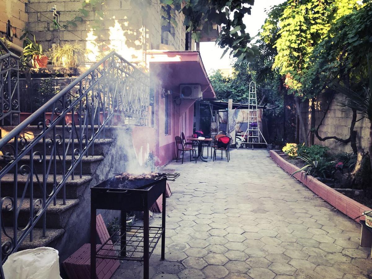 Guest House Saba Batumi Exterior foto
